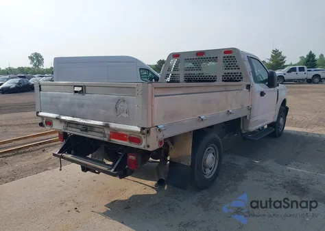 2018 Ford F-250 Xl z USA, uszkodzony, nr VIN 1FDBF2A62JEC21198